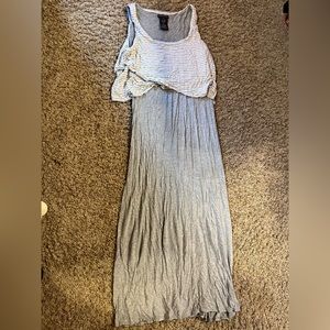 Sleeveless maxi dress